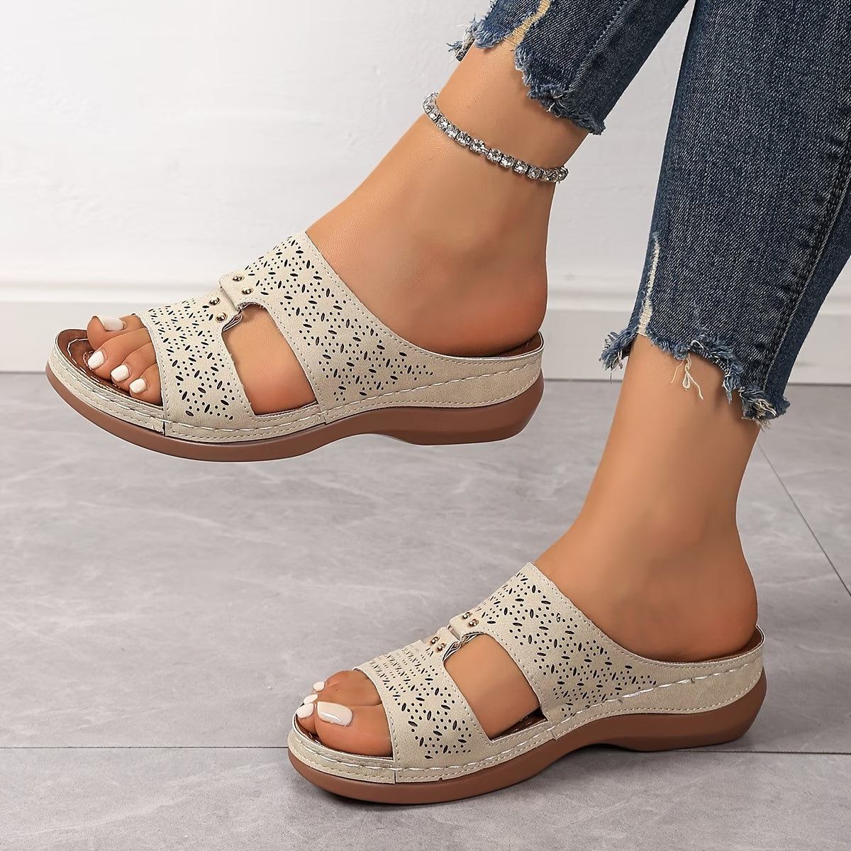New Summer Hollow Breathable Sandals for Women, Comfortable Flat Slip-Ons
