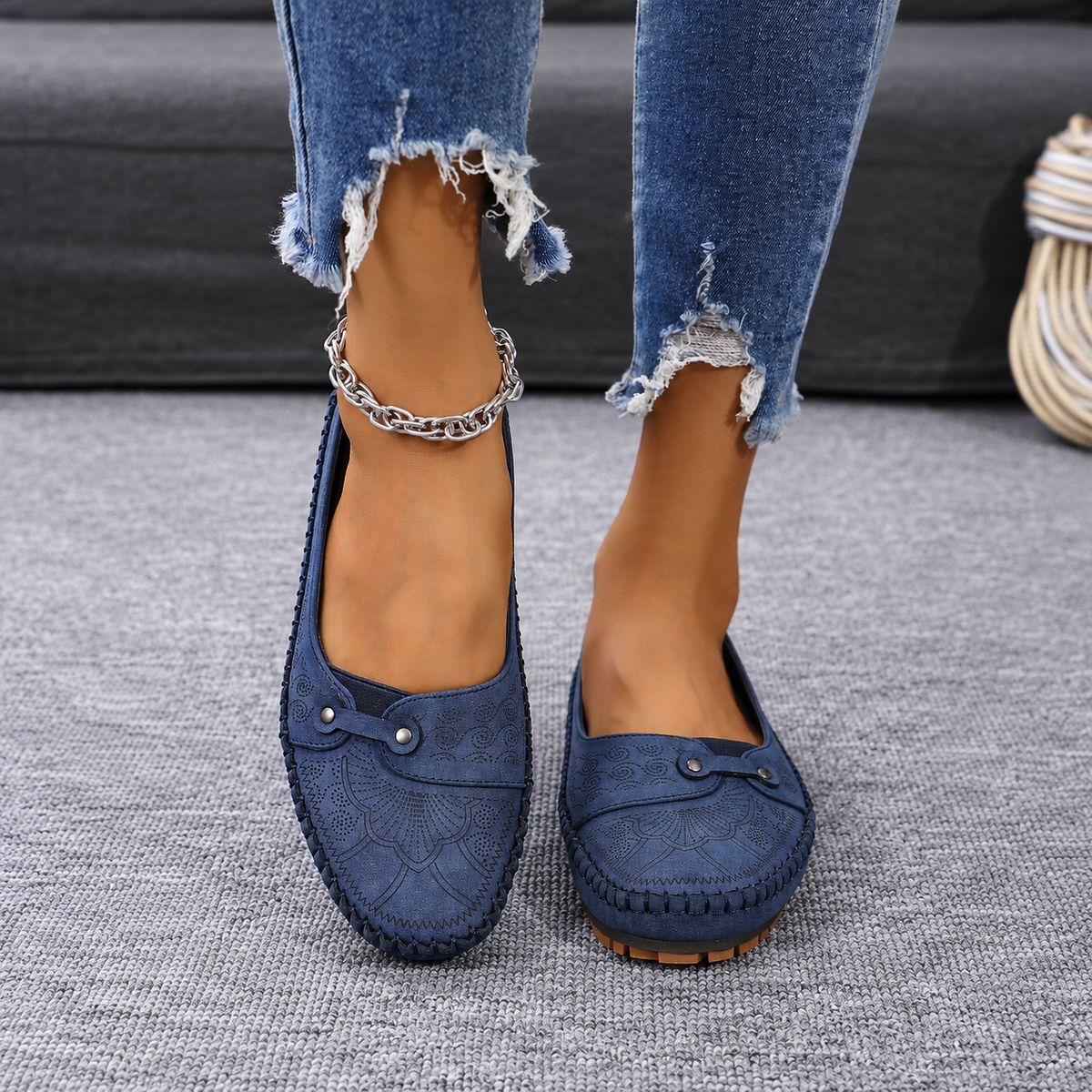Women’s Vintage Comfort Slip-On Flats – Lightweight & Flexible
