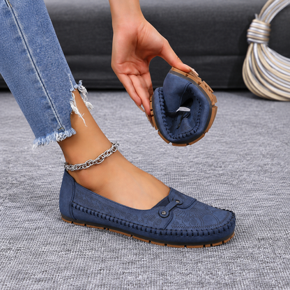 Women’s Vintage Comfort Slip-On Flats – Lightweight & Flexible