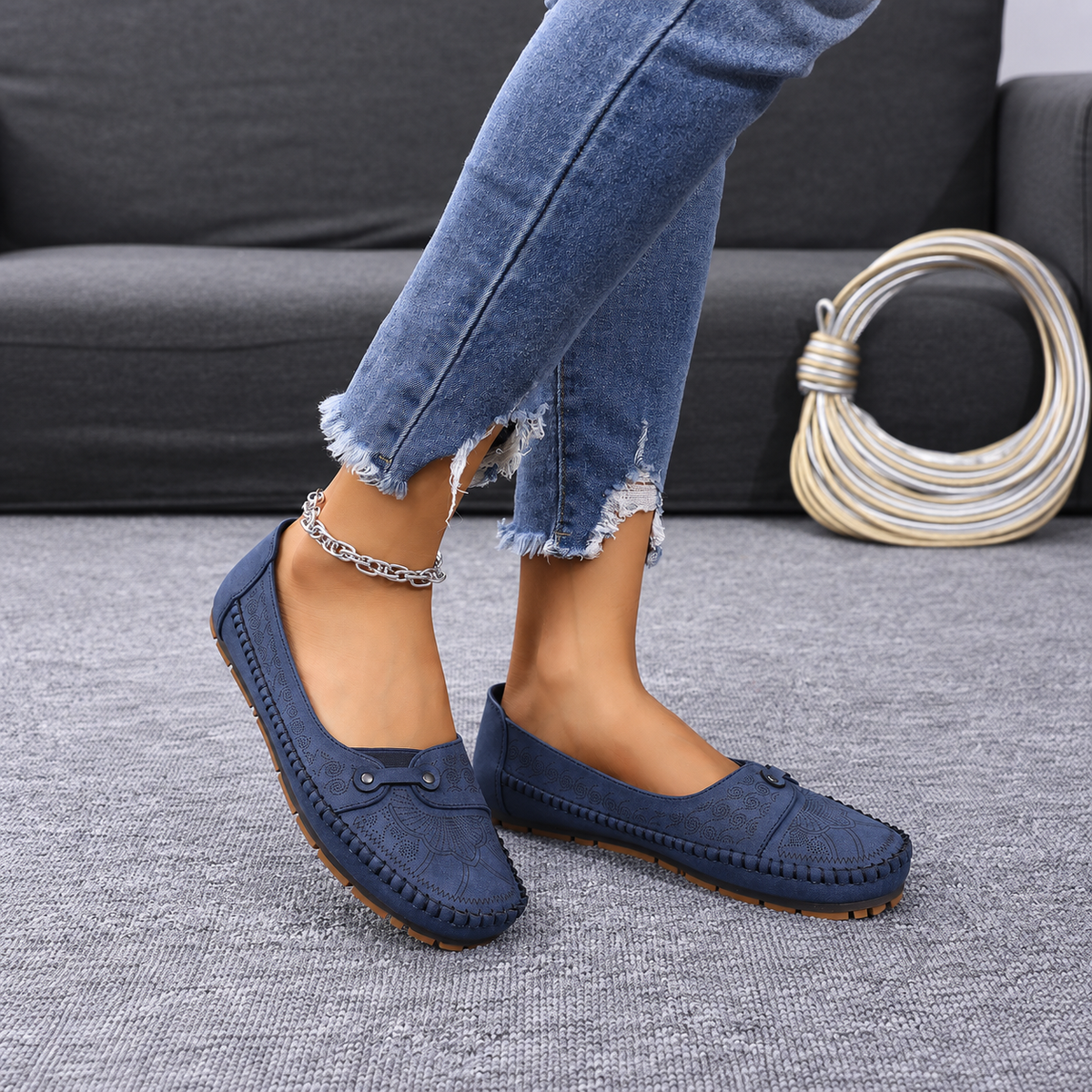 Women’s Vintage Comfort Slip-On Flats – Lightweight & Flexible