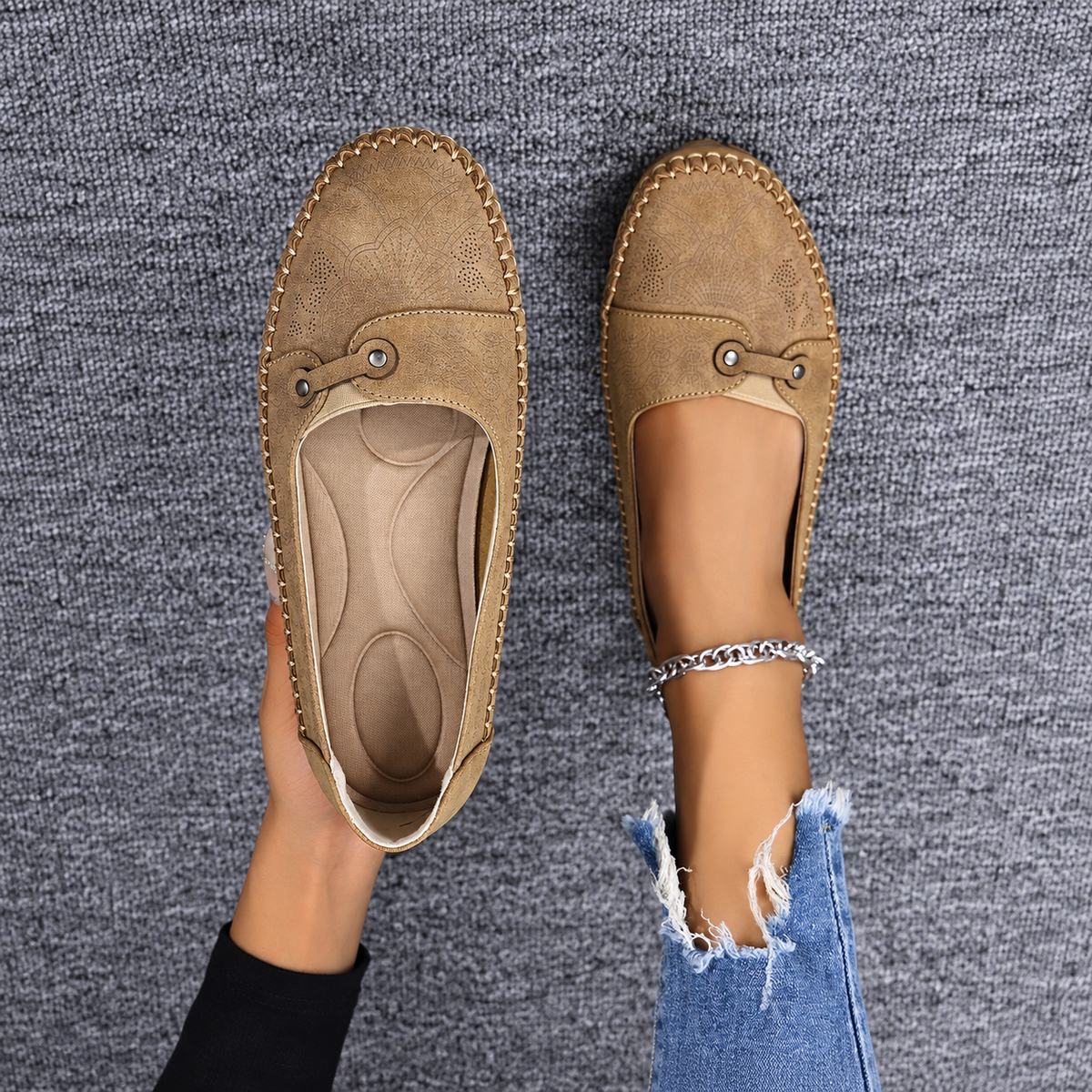 Women’s Vintage Comfort Slip-On Flats – Lightweight & Flexible