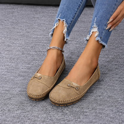 Women’s Vintage Comfort Slip-On Flats – Lightweight & Flexible