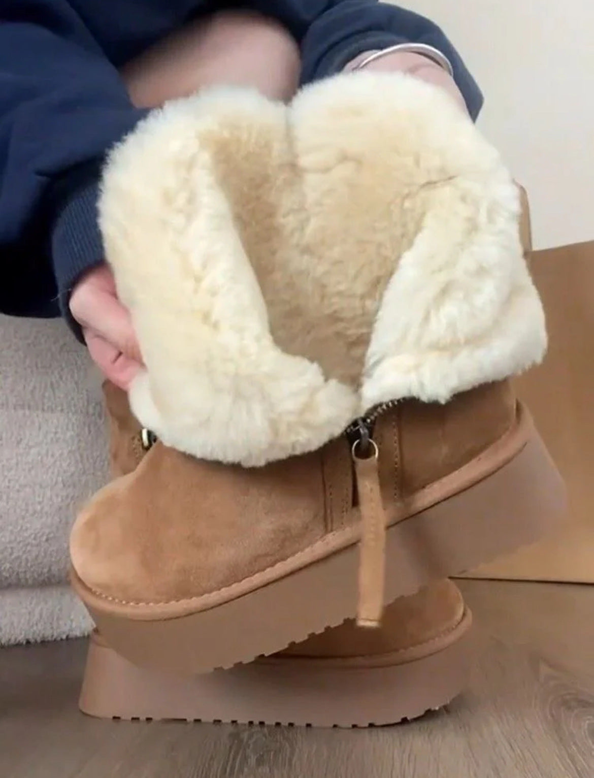 Women’s Cozy Lined Platform Boots