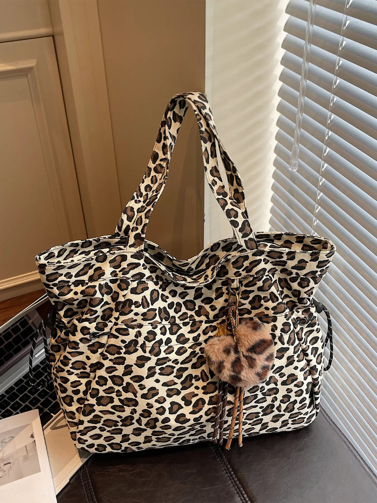 Casual Leopard Print Crossbody Bag