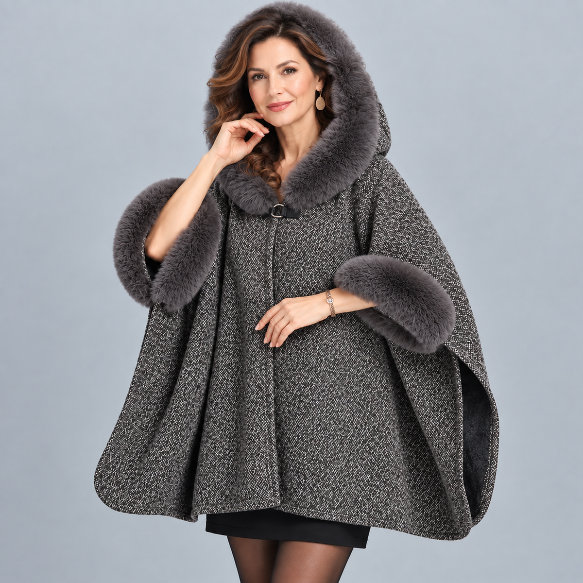 2026 New Arrival – Women’s Elegant Faux-Fur Winter Cape Coat | British-Inspired Luxury Outerwear