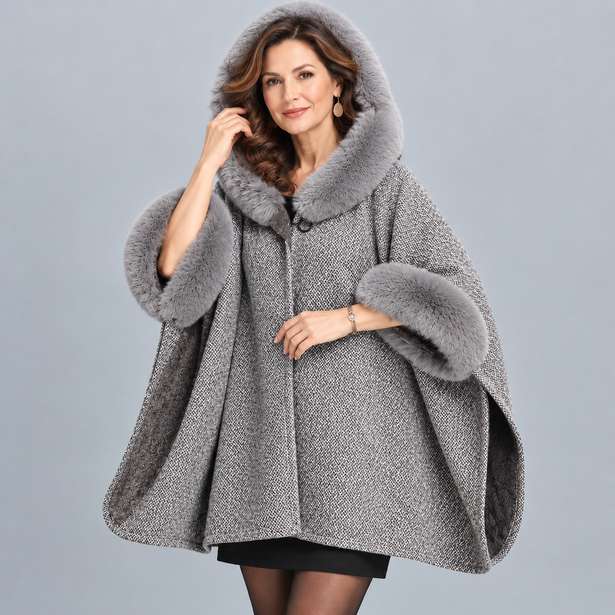 2026 New Arrival – Women’s Elegant Faux-Fur Winter Cape Coat | British-Inspired Luxury Outerwear
